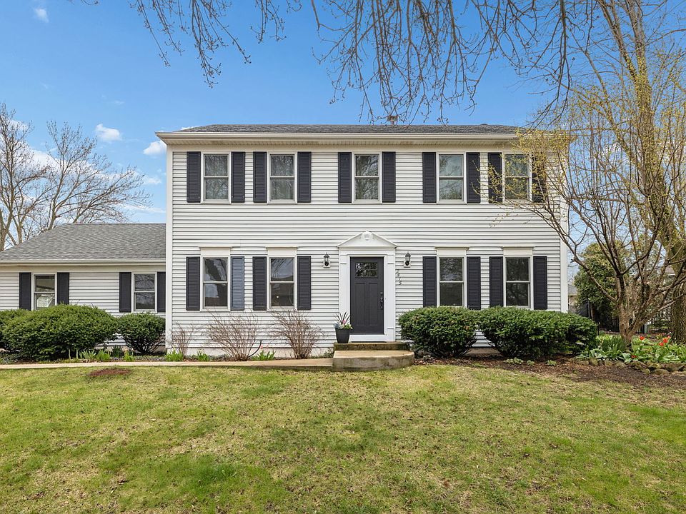 1st image of 2415 Larchmont Ln