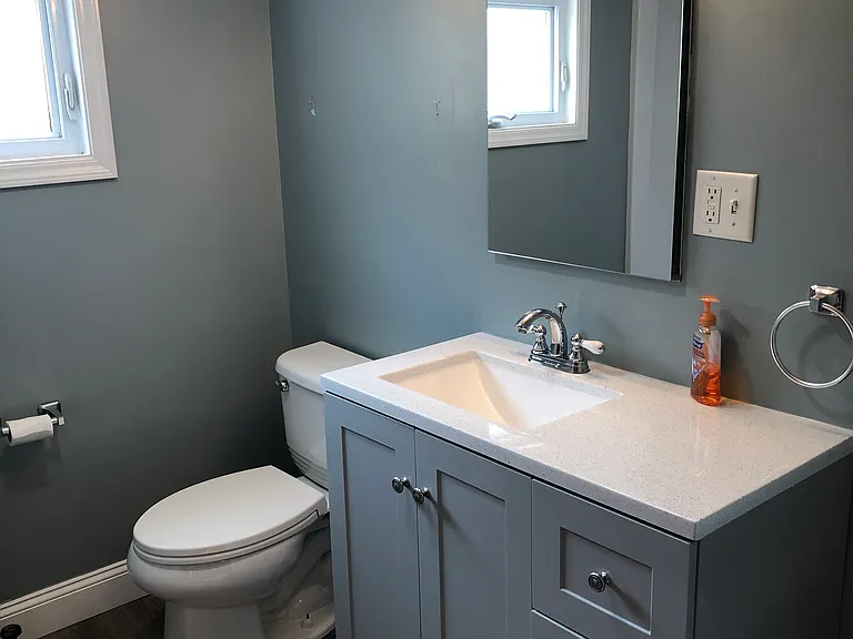 410 Sanford Rd — Photo 20