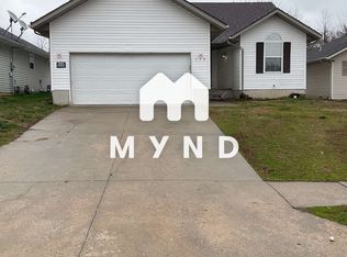 718 N Jonathan Ave, Springfield, MO 65802
