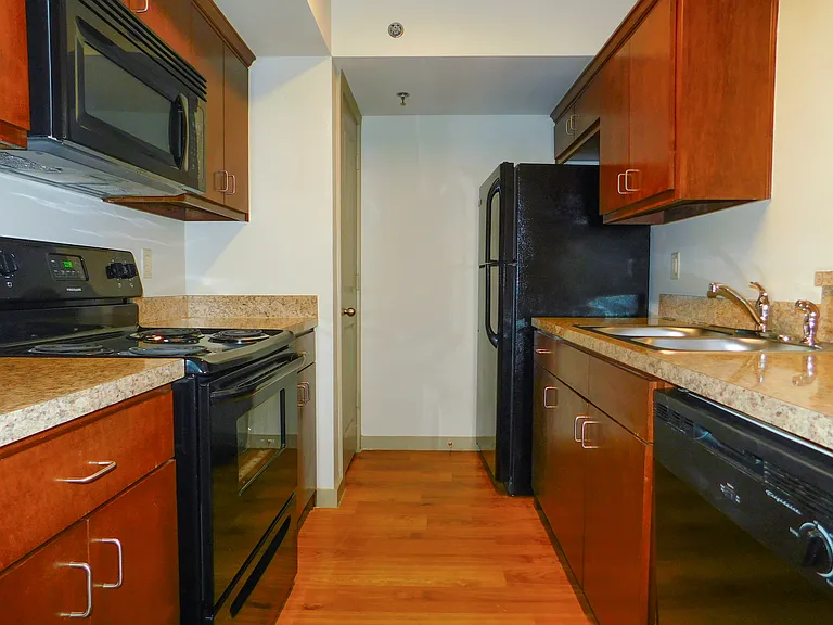 1512 N Elm St #101 — Photo 14
