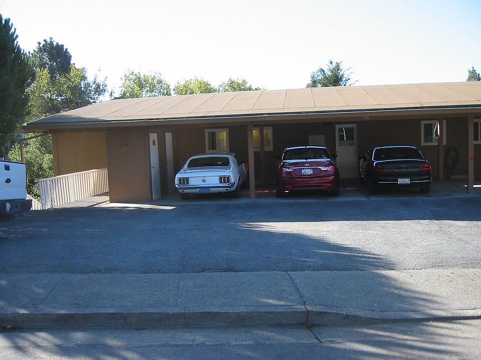 2nd image of 30 Circle Dr APT B
