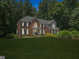 17717 Country Hills Rd, Ashton, MD 20861