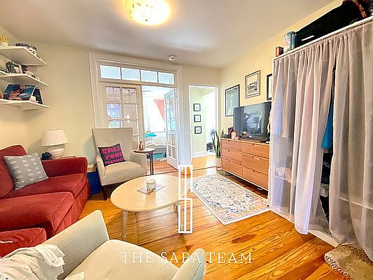 3rd image of 195 Court St APT 1