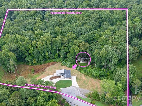 4th image of 509 Blooming Laurel Dr