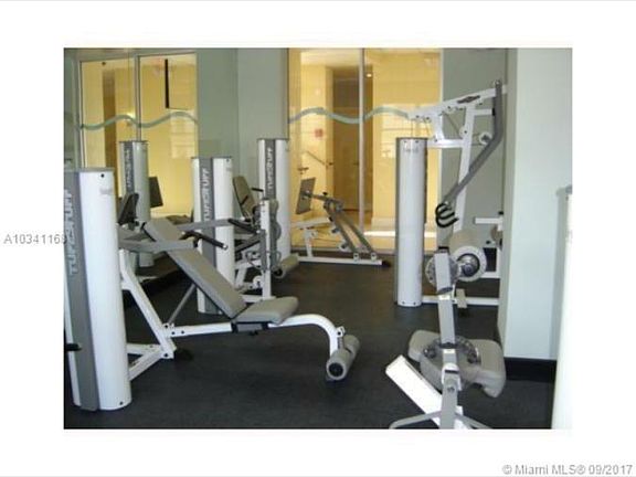 5th image of 401 69th St APT 900