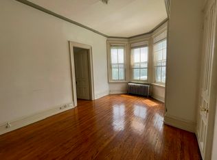 110 N 34th St APT 2F, Philadelphia, PA 19104