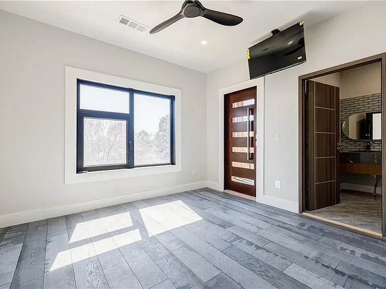 1812 Hunters Gln — Photo 25