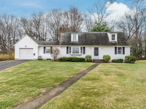 101 Melwood Ave, East Longmeadow, MA 01028