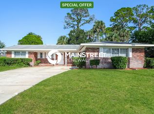 40 Fairway Cir, New Smyrna Beach, FL 32168
