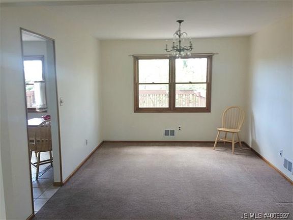 4th image of 309 Grant Ave