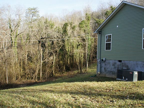 3rd image of 3938 Conley Ln