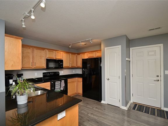 2nd image of 10014 Agate Ln