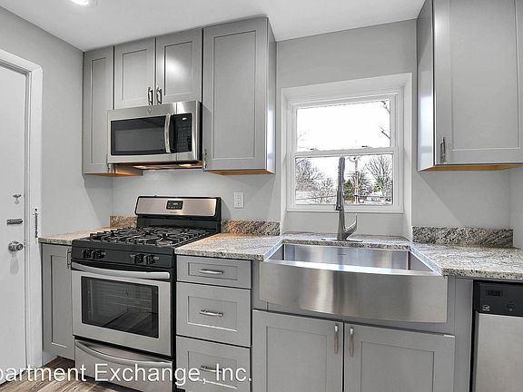 5th image of 8221 Delmar Blvd #8140636