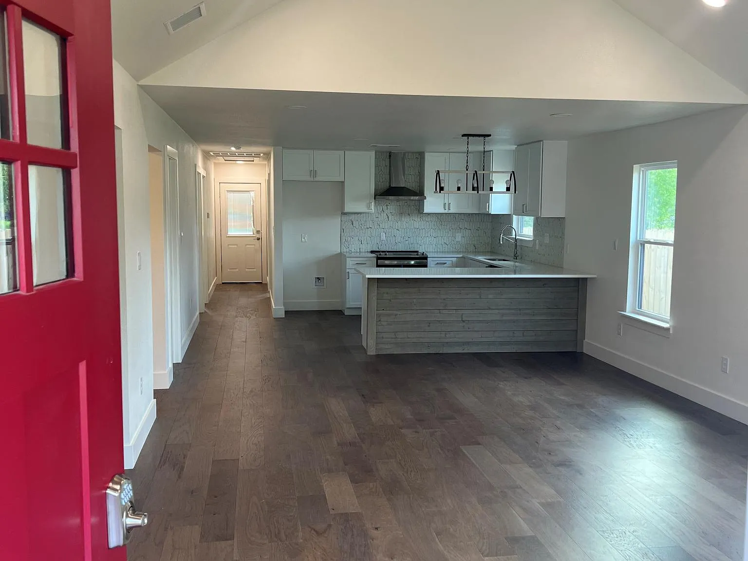 3 bed, 1650 sqft, $1,875 — Photo 4