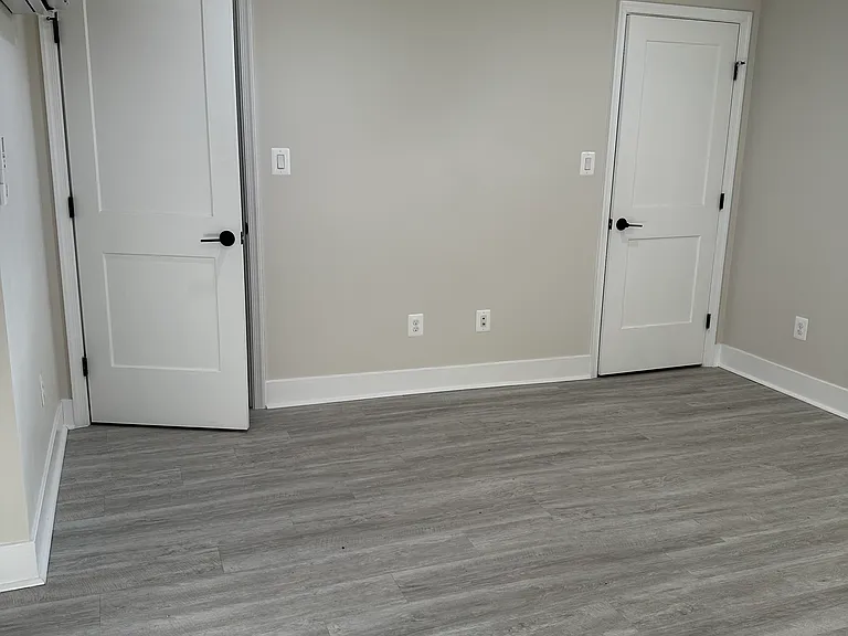 214 S Henry St #214B — Photo 6