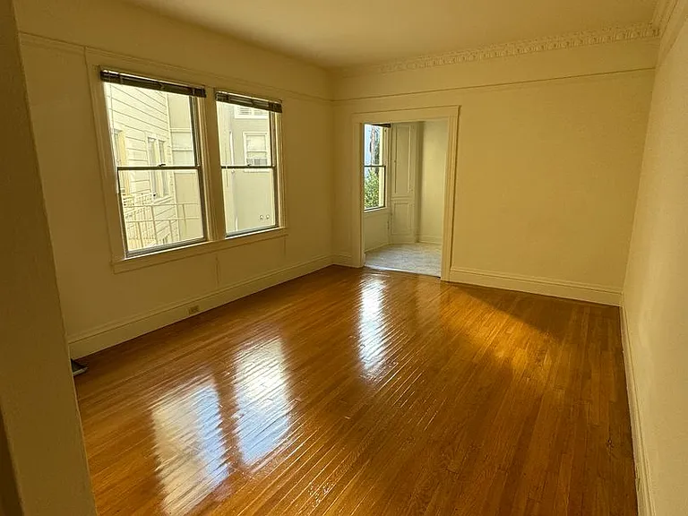 101 Cervantes Boulevard (918r) — Photo 2