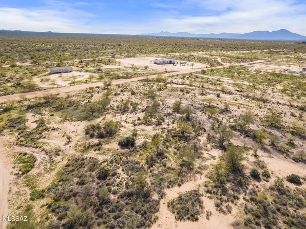 8884 S Marstellar Rd, Tucson, AZ 85736