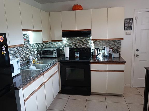 5th image of 5127 Burnham Pl