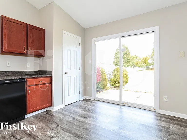 402 Red Tail Pl — Photo 5