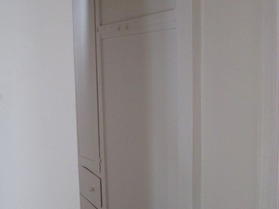 Closet archway