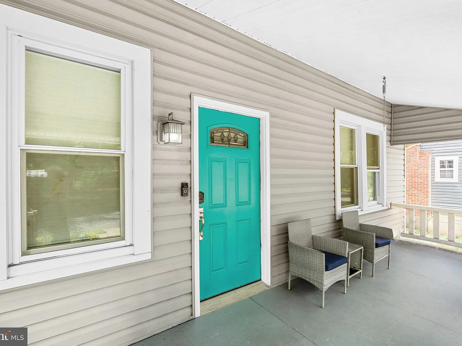 4 bed, 2.0 bath, 1807 sqft, $3,600 — Photo 2