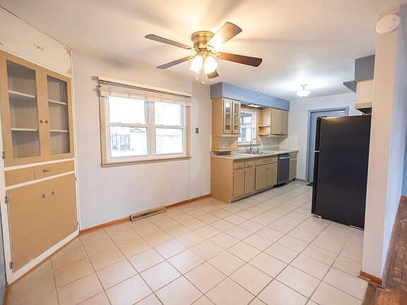 5th image of 4205 N New York Ave