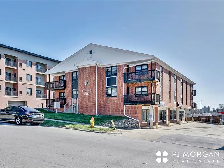 Fernshire Apartments — Photo 16