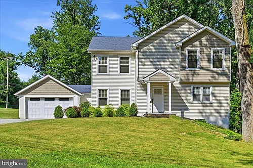 17 Lizbeth Ln Photo 1
