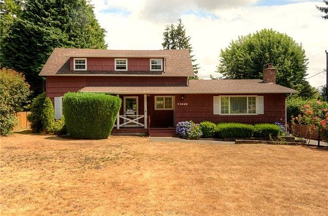 Charming, historic Burien farmhouse! The house sits back from th