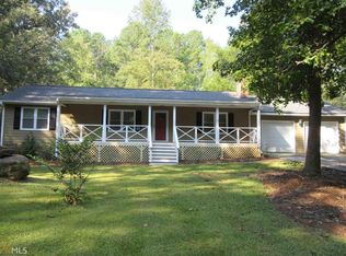 1047 Echo Valley Ct, Loganville, GA 30052