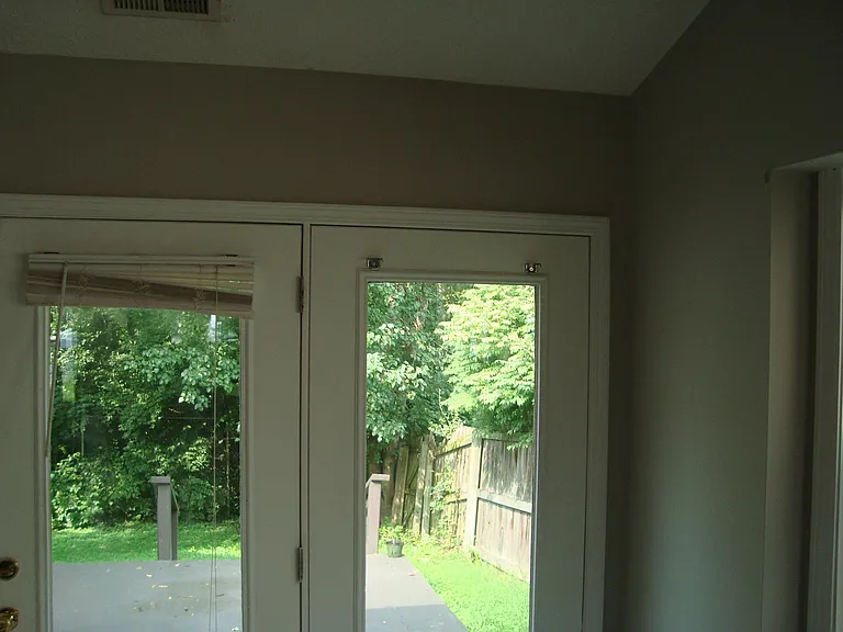 285 Shoreside Dr — Photo 4