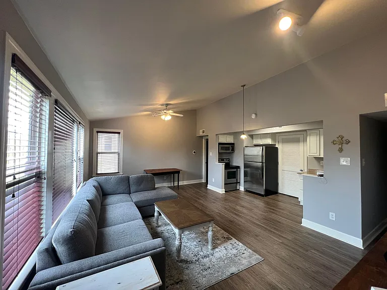2100 Old Taylor Rd #310 — Photo 8
