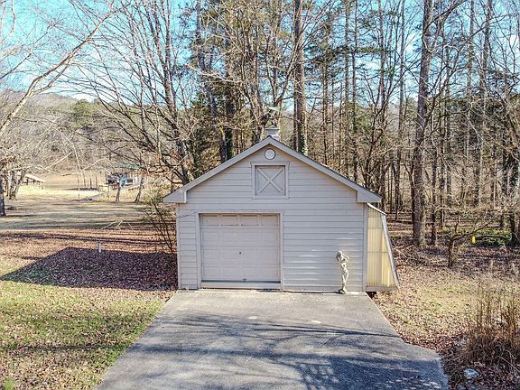 4th image of 197 Lakehaven Cir