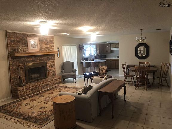 4th image of 917 Mohawk Dr