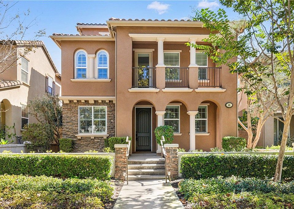 1st image of 46 Golf Dr