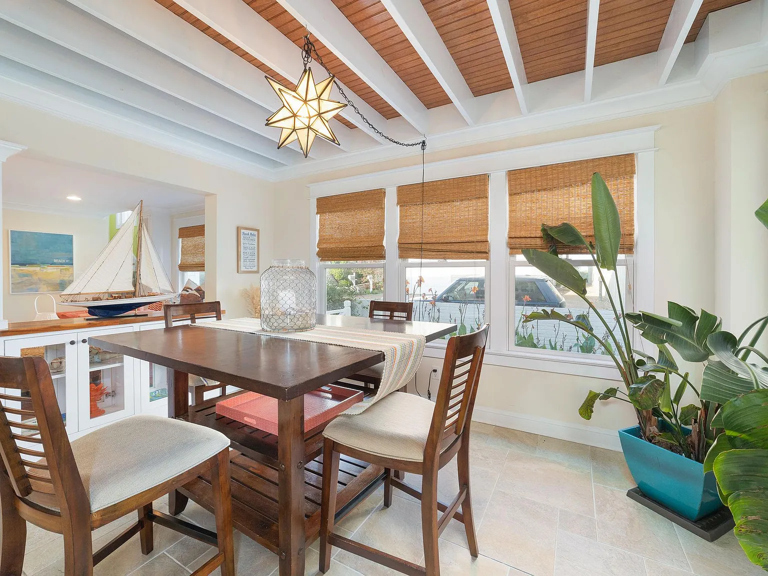 4 bed, 3400 sqft, $7,000 — Photo 2