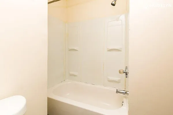 Rented by Nooklyn NYC LLC | media 14