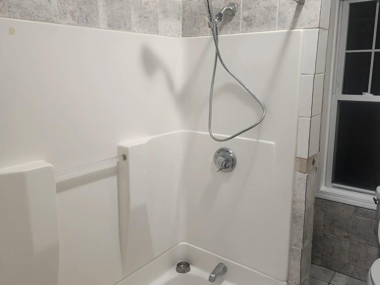 836 Atwells Ave — Photo 1