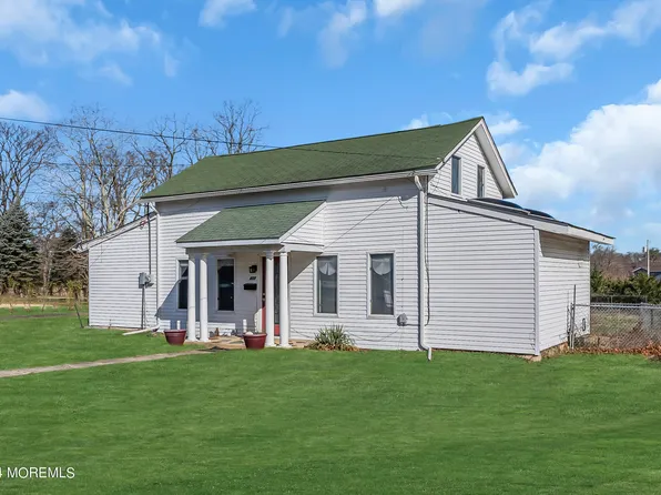 459 W Park Ave, Oakhurst, NJ 07755