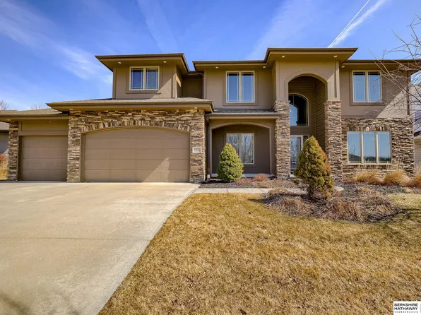 1331 S 210th St, Elkhorn, NE 68022