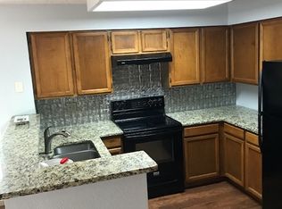 810 S Vance St APT B, Lakewood, CO 80226