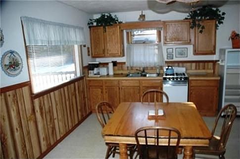 4th image of 5545 Clark Lake Dr