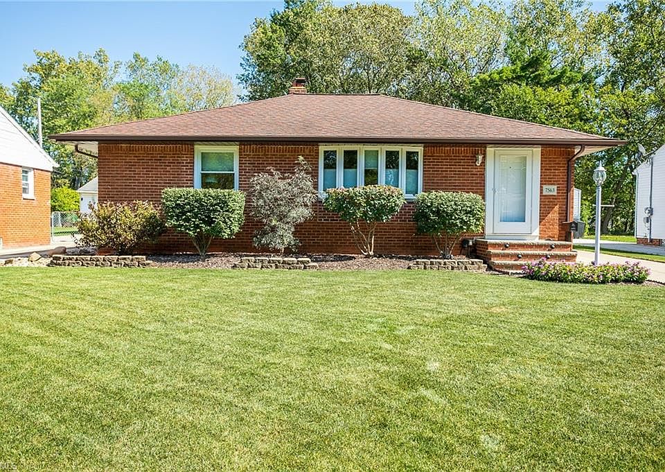1st image of 7563 Farnum Ave