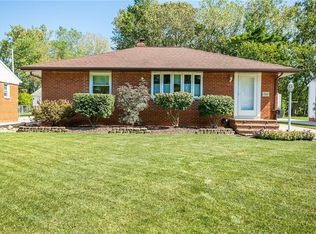 7563 Farnum Ave, Middleburg Heights, OH 44130