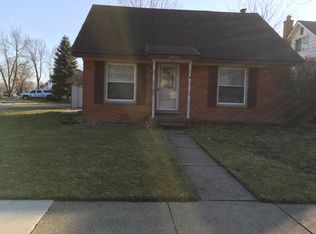 14401 Stoeflet St, Gibraltar, MI 48173