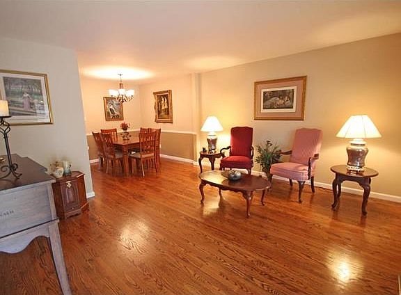 3rd image of 4631 Dorbendale Ct