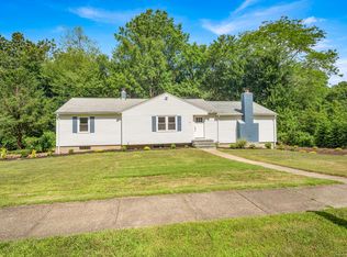 31 Roslyn Dr, Cheshire, CT 06410