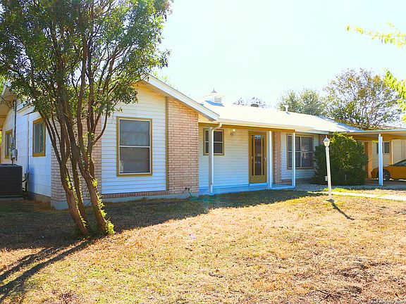 3rd image of 7114 WOODGATE DR
