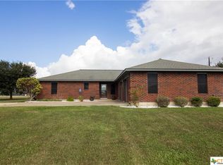 2042 Fm 622, Victoria, TX 77905