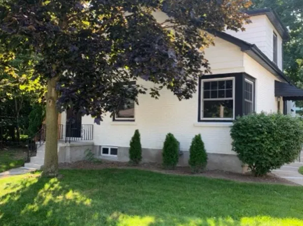 7 Ardaven Pl #7B, London, ON N6C 1H4